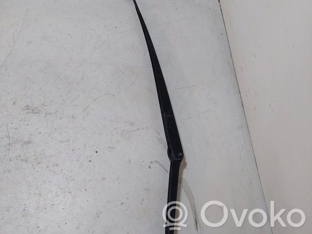 BMW 3 E46 Front wiper blade arm 