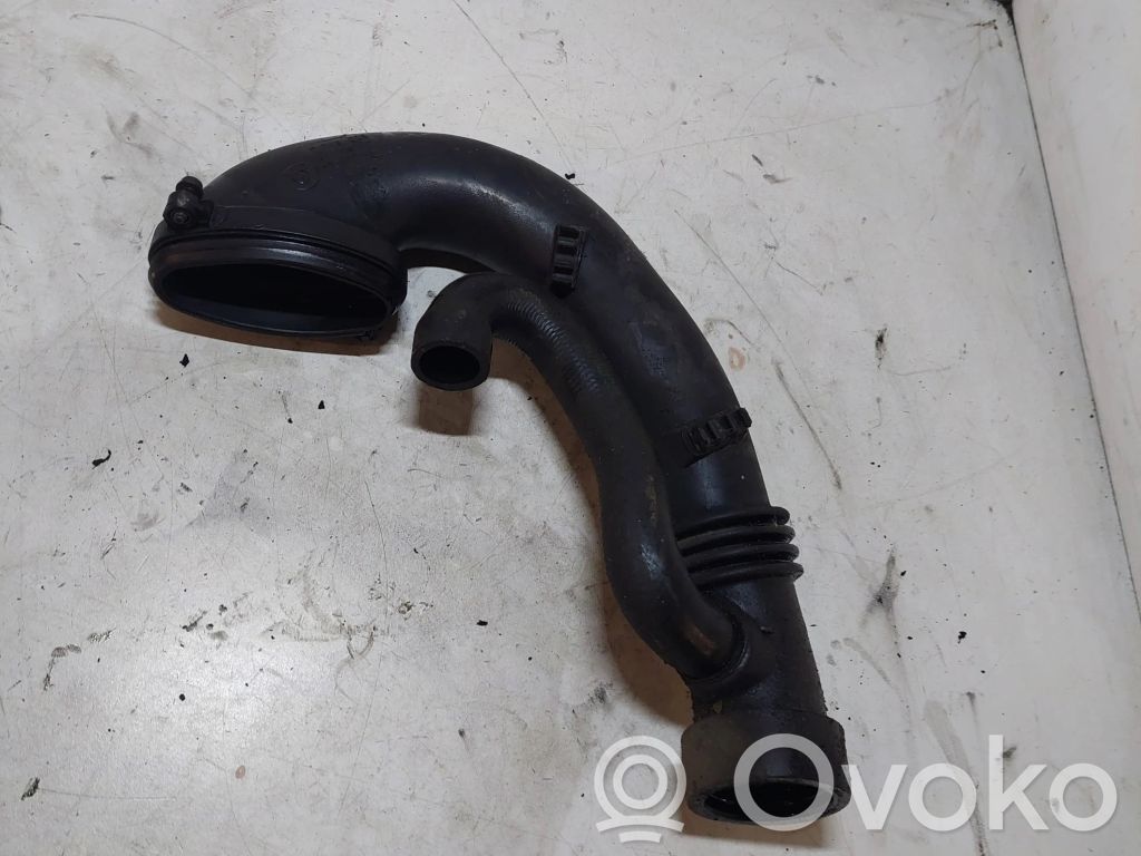 BMW 5 E60 E61 Gaisa caurule uz turbīnu 