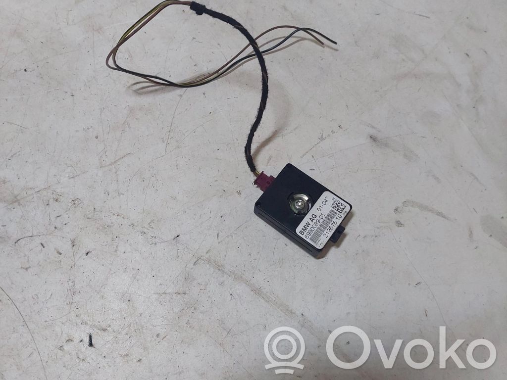 BMW X3 E83 Antenos valdymo blokas 