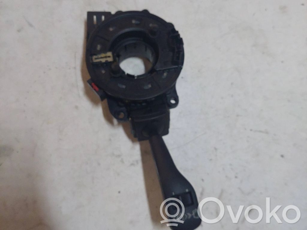 BMW 5 E39 Oro pagalvių juosta (srs žiedas) 