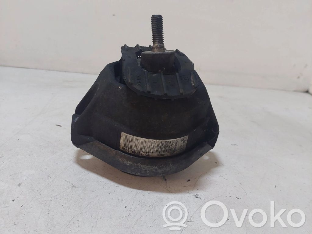BMW 5 E60 E61 Engine mount bracket 