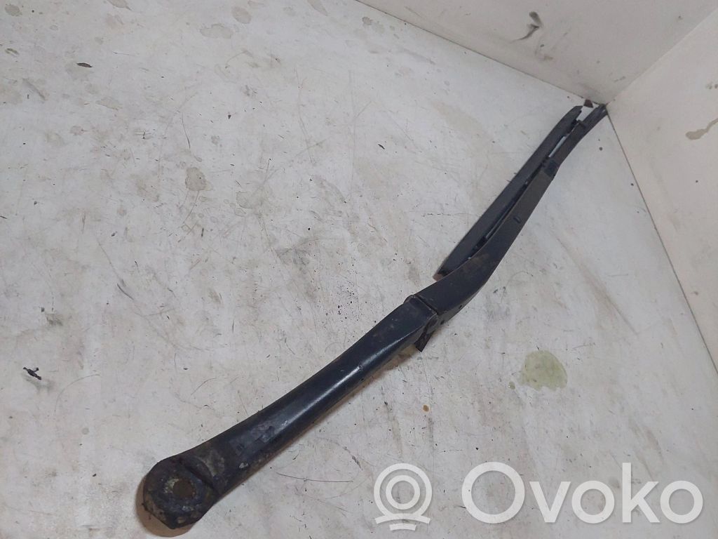 BMW 5 E39 Front wiper blade arm 