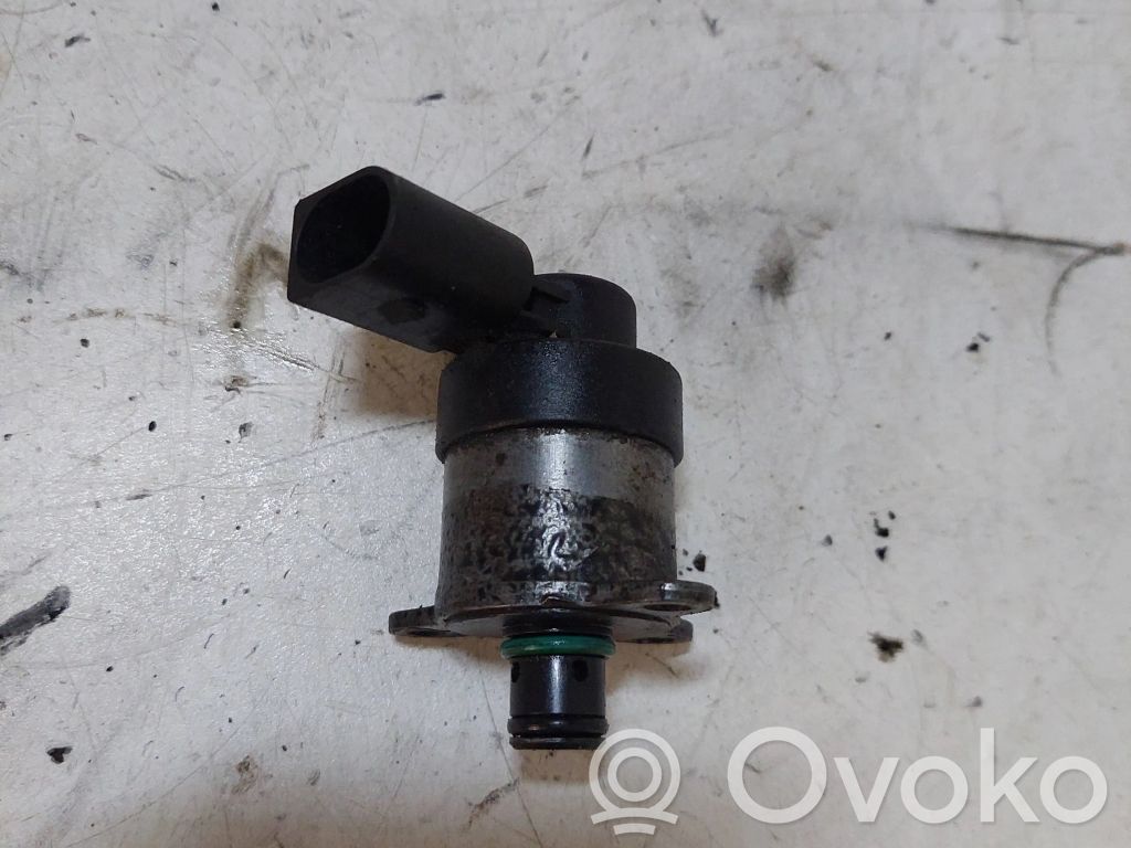 BMW 3 E90 E91 Fuel pressure sensor 