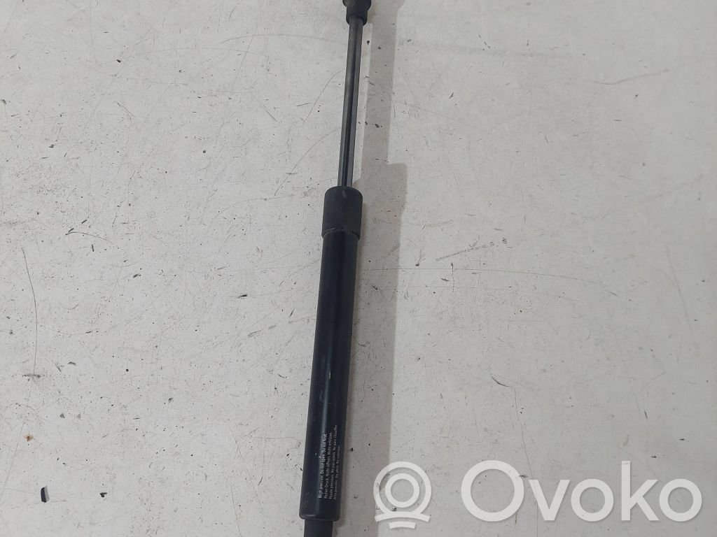 Amortizatorius variklio dangčio   90903