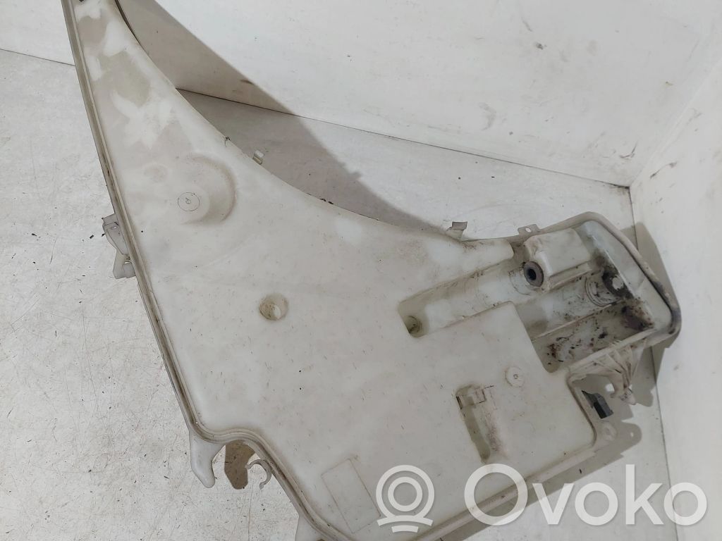 BMW 3 E90 E91 Langų skysčio bakelis 