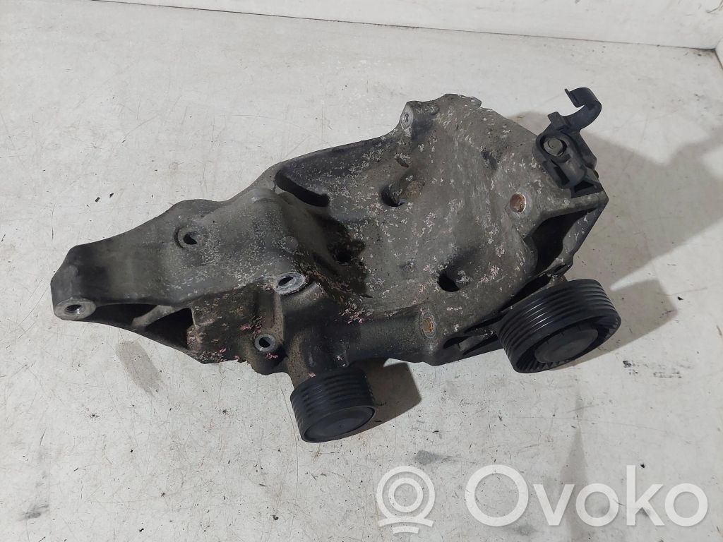 BMW 3 E90 E91 A/C compressor mount bracket 