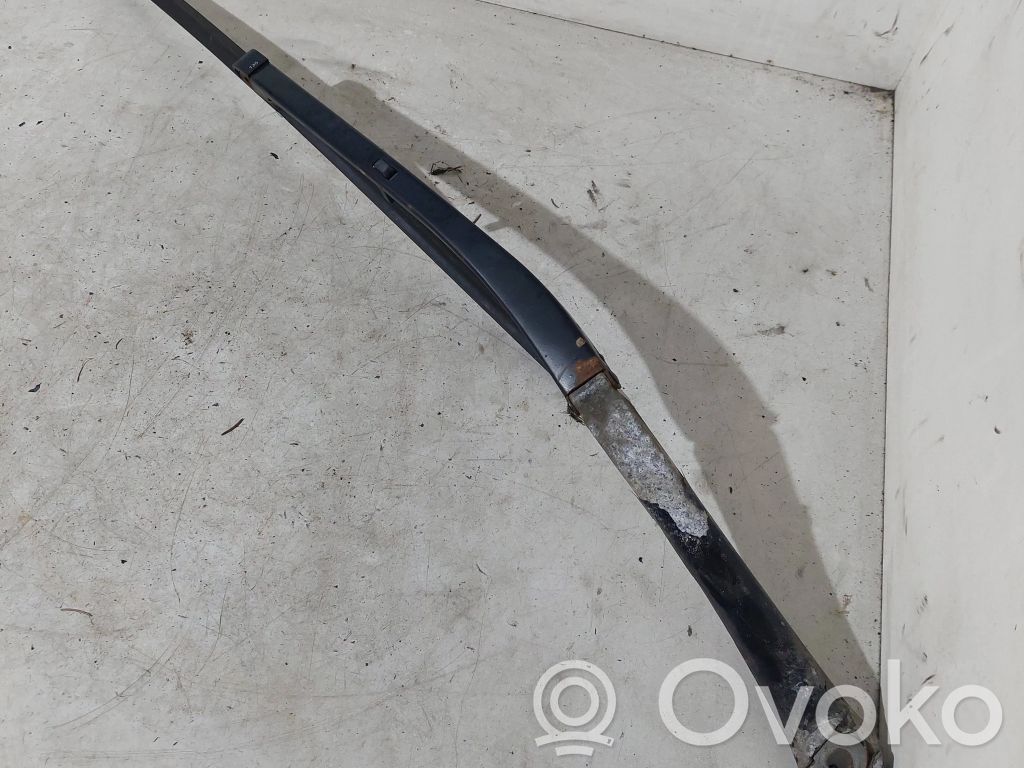 BMW 5 E39 Front wiper blade arm 