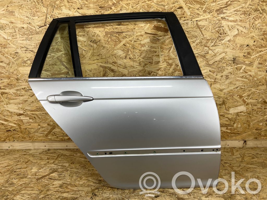 Rear door