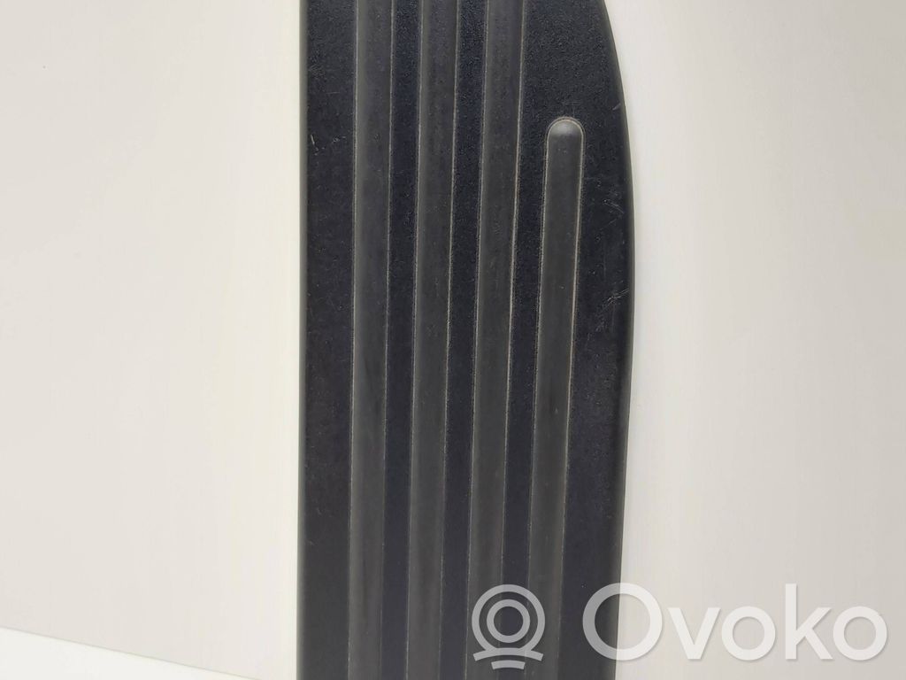 BMW 7 E65 E66 Pēdu balsts 
