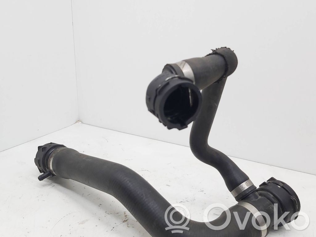 BMW X5 E70 Variklio aušinimo vamzdelis (-ai)/ žarna (-os) 