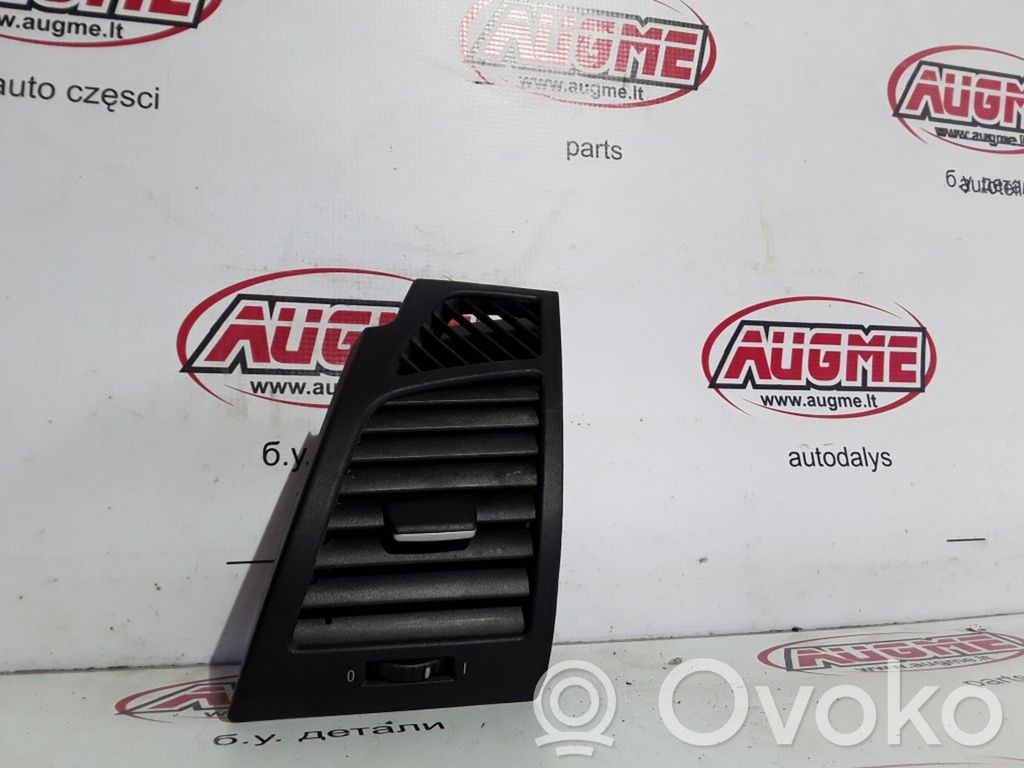BMW 1 E81 E87 Dashboard side air vent grill/cover trim 