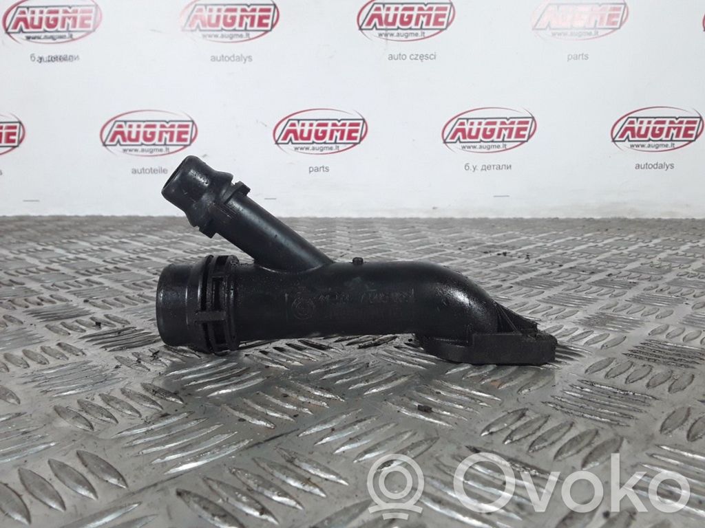 BMW 3 E46 Engine coolant pipe/hose 