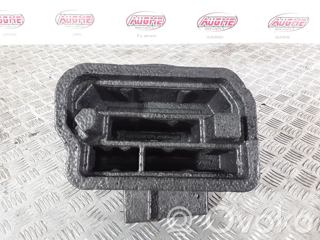 BMW X1 E84 Other trunk/boot trim element 