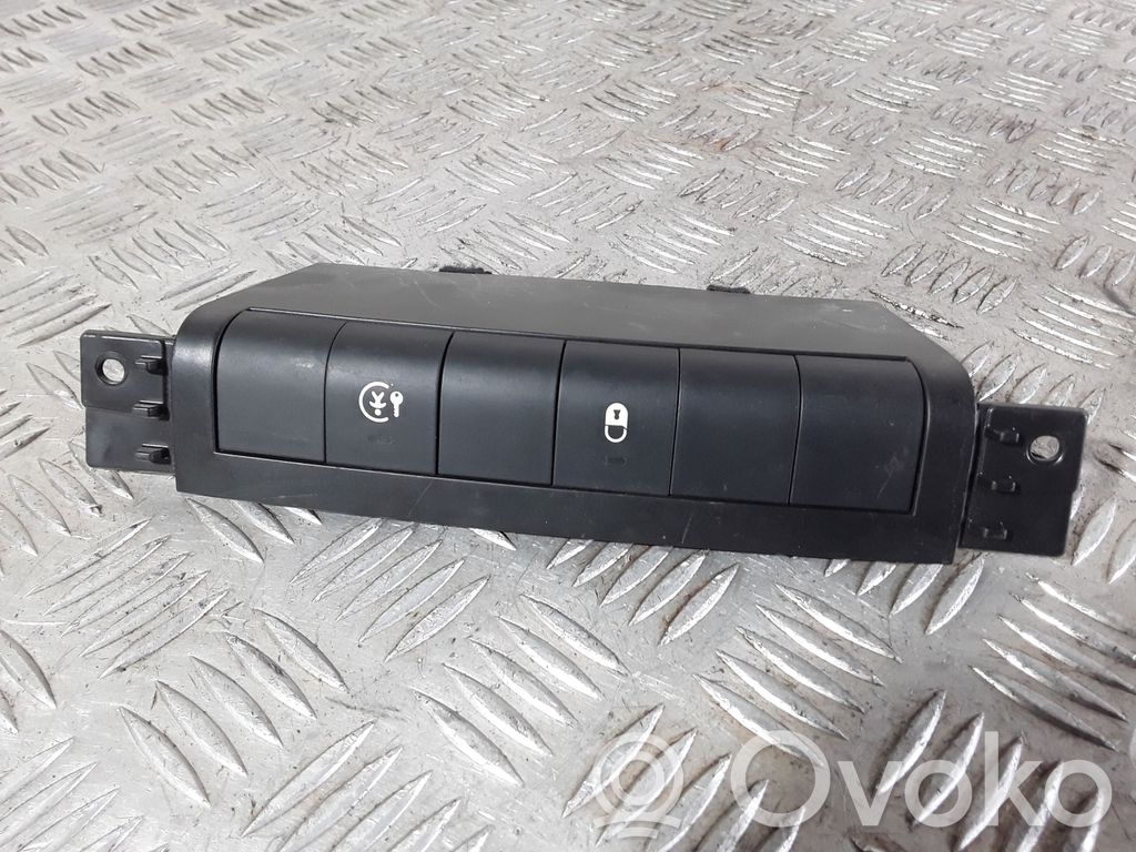 Peugeot 207 Central locking switch button 