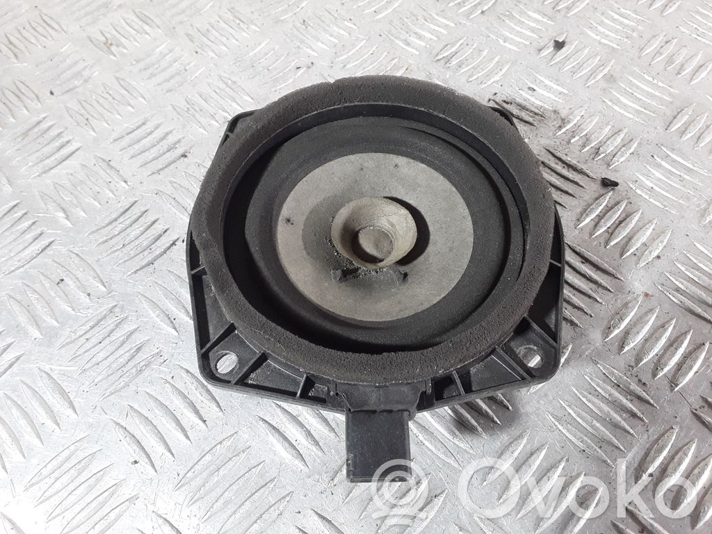Mitsubishi Colt Altavoz de la puerta trasera 