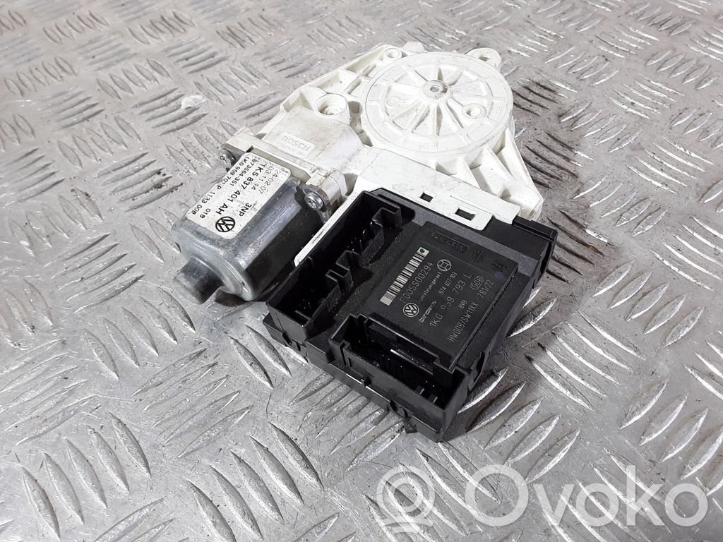 Volkswagen Golf V Silnik regulatora szyby drzwi przednich 