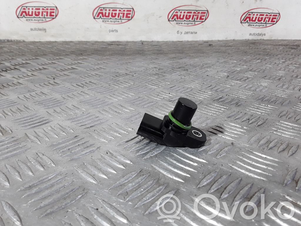 BMW M3 Camshaft position sensor 