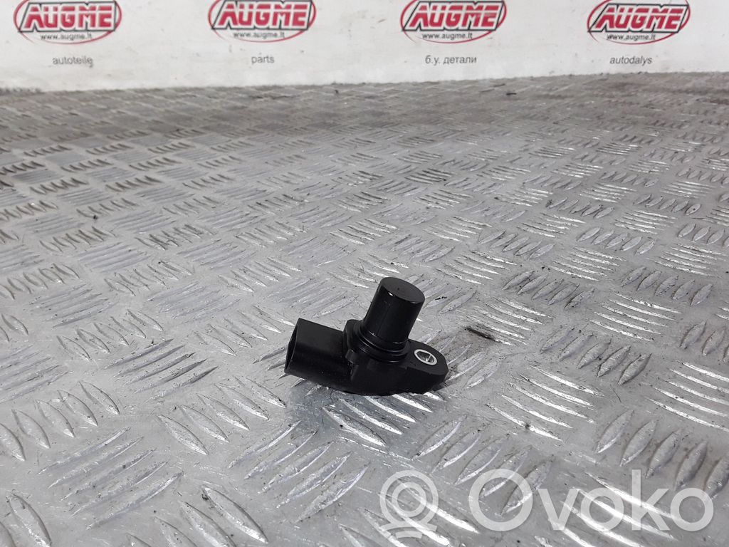 BMW M3 Camshaft position sensor 
