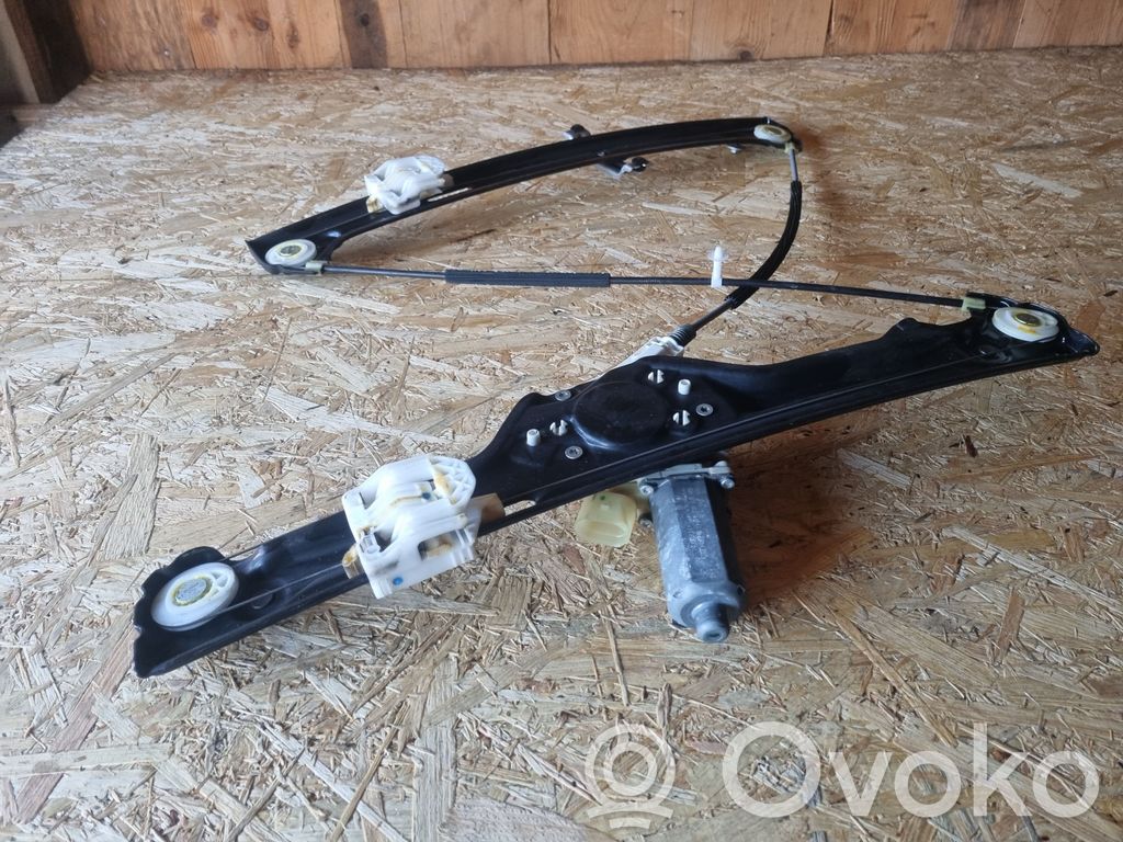 BMW X5 E70 Front door window regulator with motor 