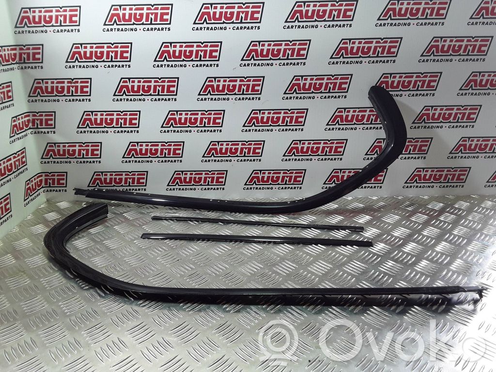 BMW 3 E90 E91 Katon muotolistan suoja 