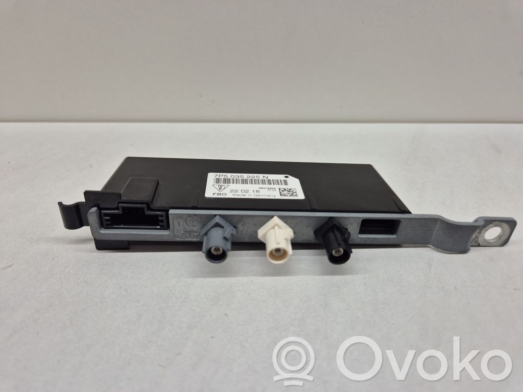 Porsche Cayenne (92A) Antenos stiprintuvas 