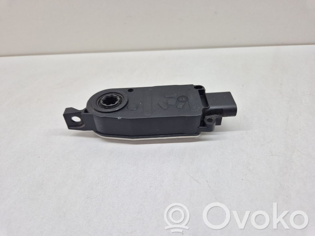 Volkswagen Golf VIII Moteur / actionneur de volet de climatisation 