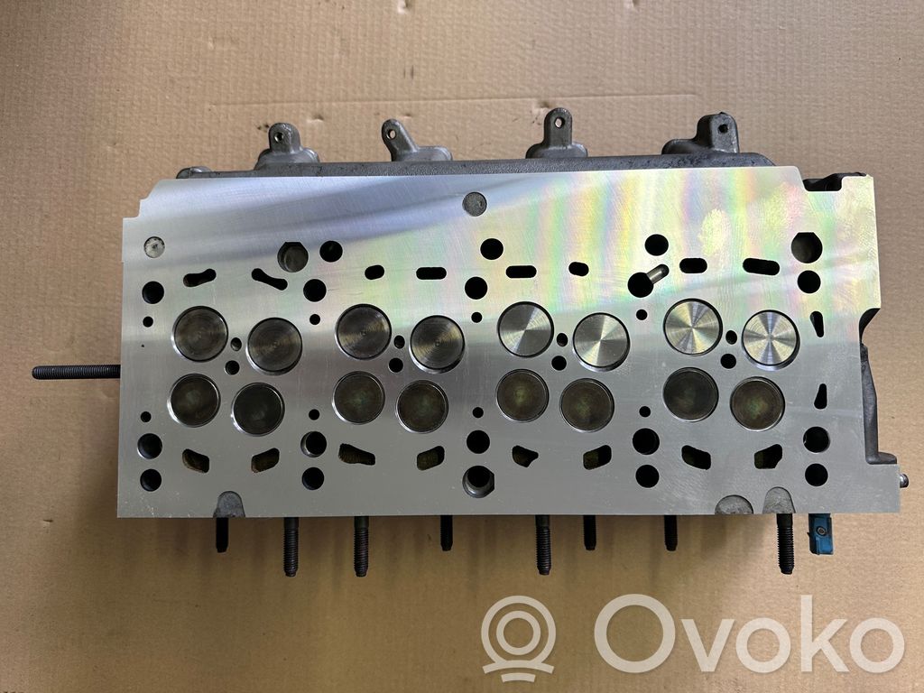 Volkswagen Transporter - Caravelle T5 Engine head 