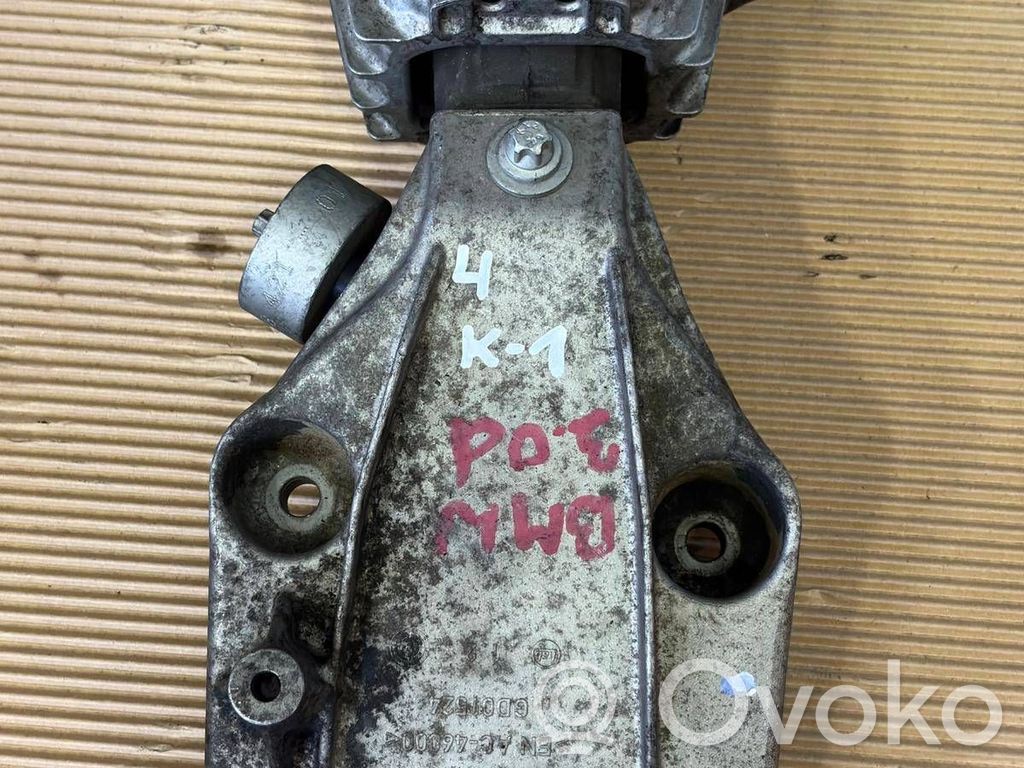 Engine mounting bracket   6777623,13992010,AC46000,GD01524