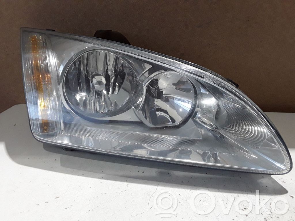 Ford Focus Scheinwerfer 