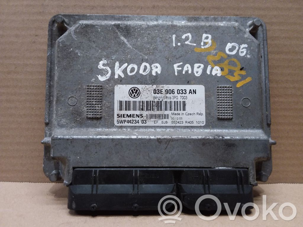 Skoda Fabia Mk1 (6Y) Engine control unit/module 