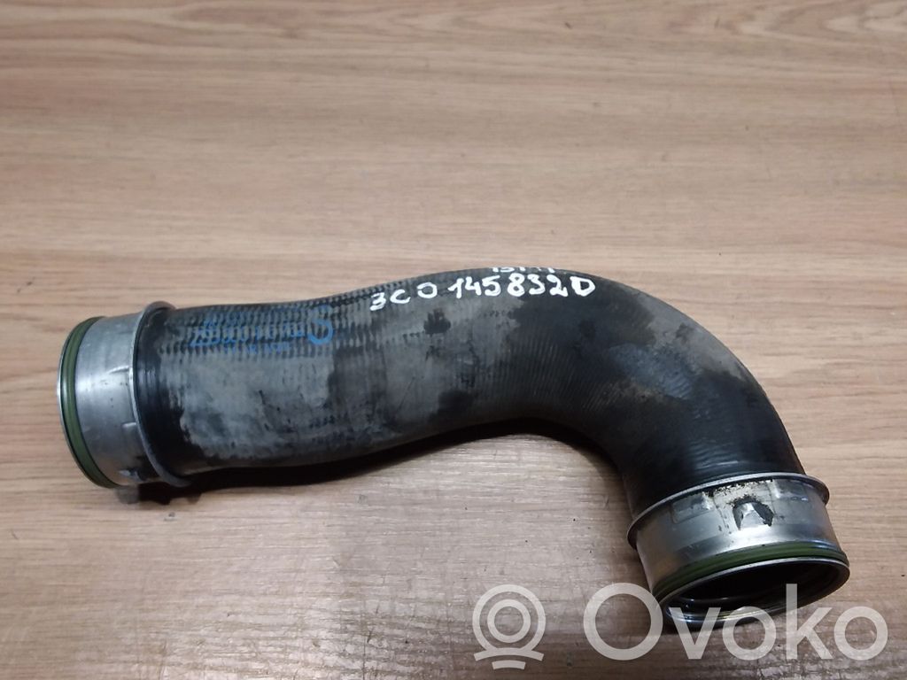 Volkswagen PASSAT B6 Intercooler hose/pipe 