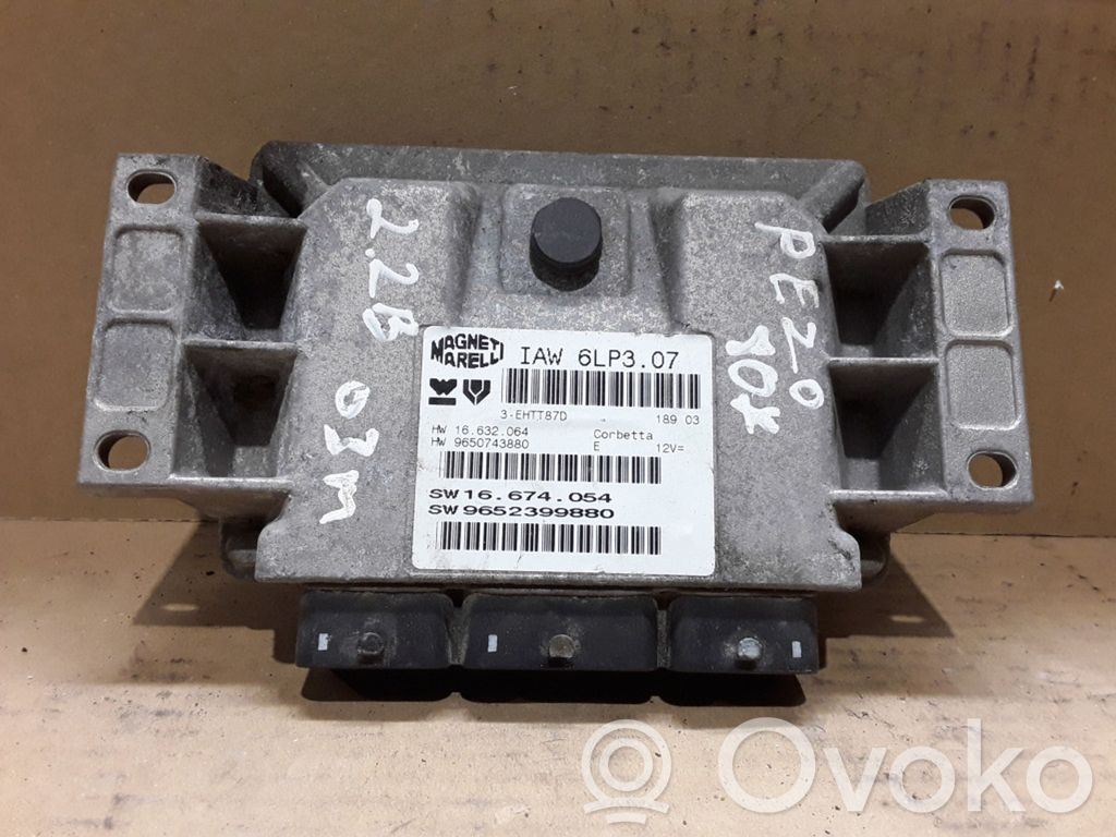 Peugeot 807 Engine control unit/module 