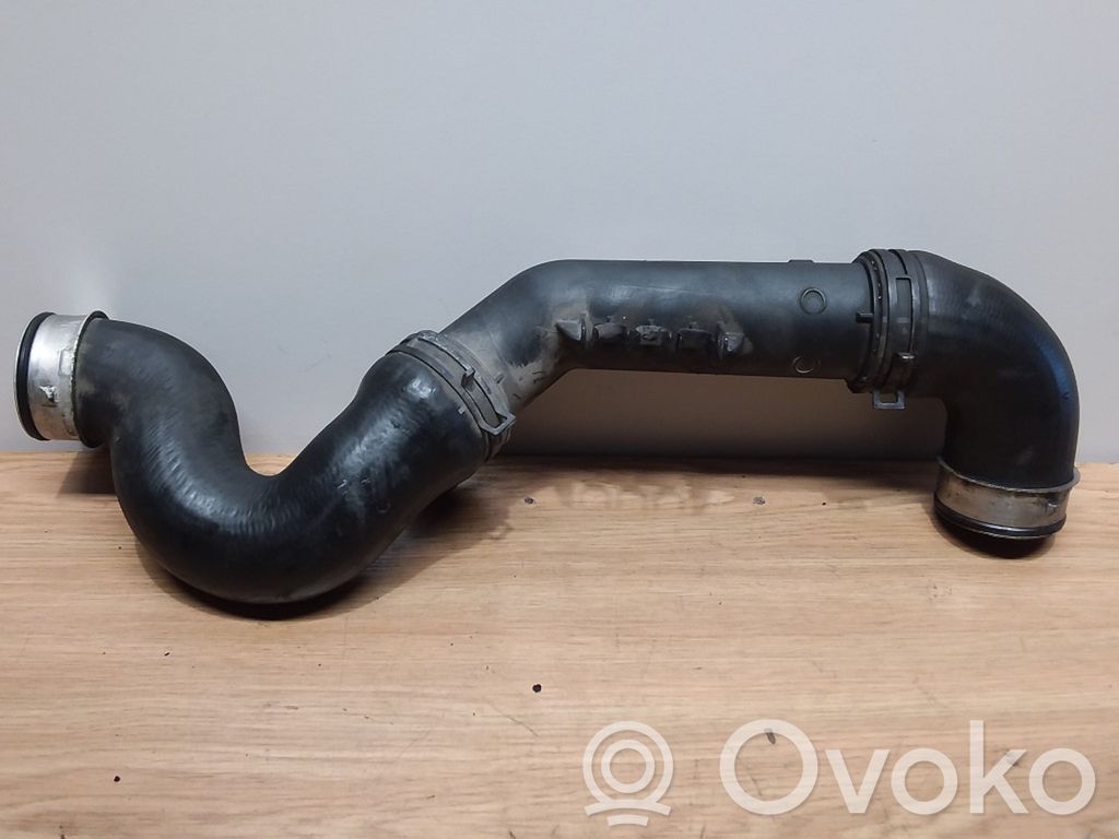 Volkswagen PASSAT B6 Intercooler hose/pipe 