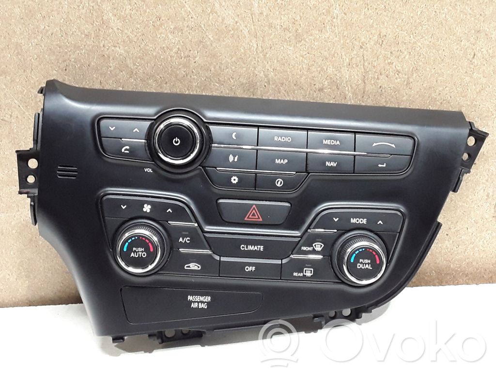 KIA Optima Climate control unit 