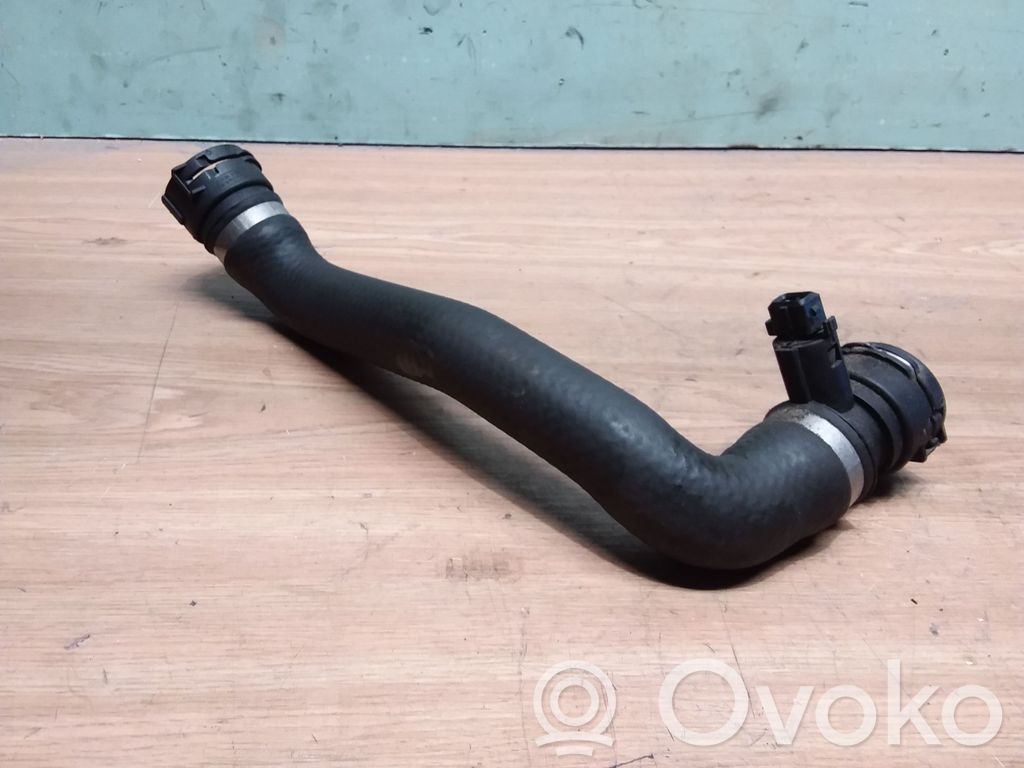 Engine coolant pipe/hose