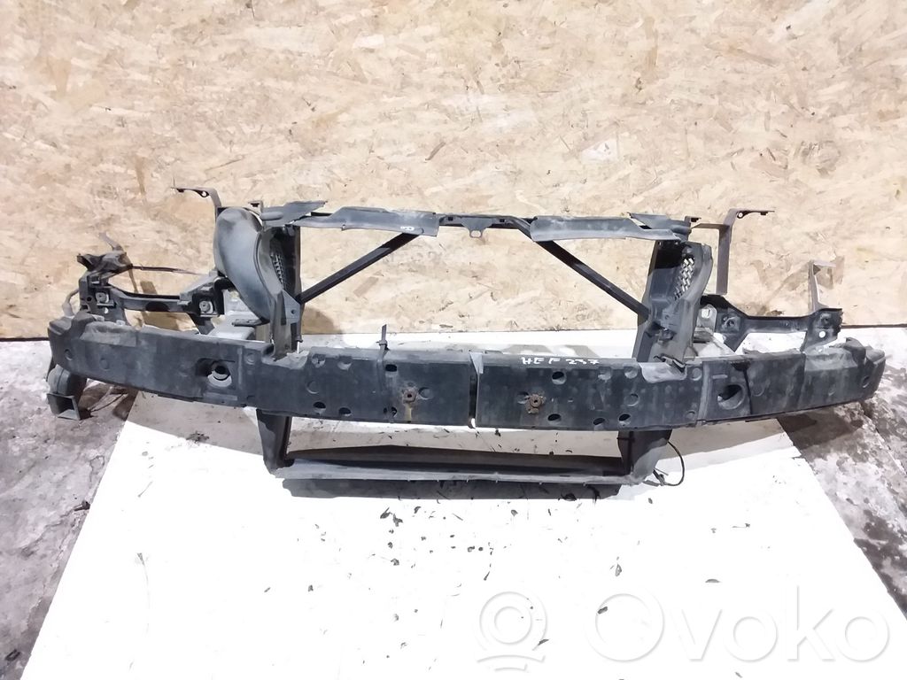 BMW 5 E60 E61 Radiatorių panelė 