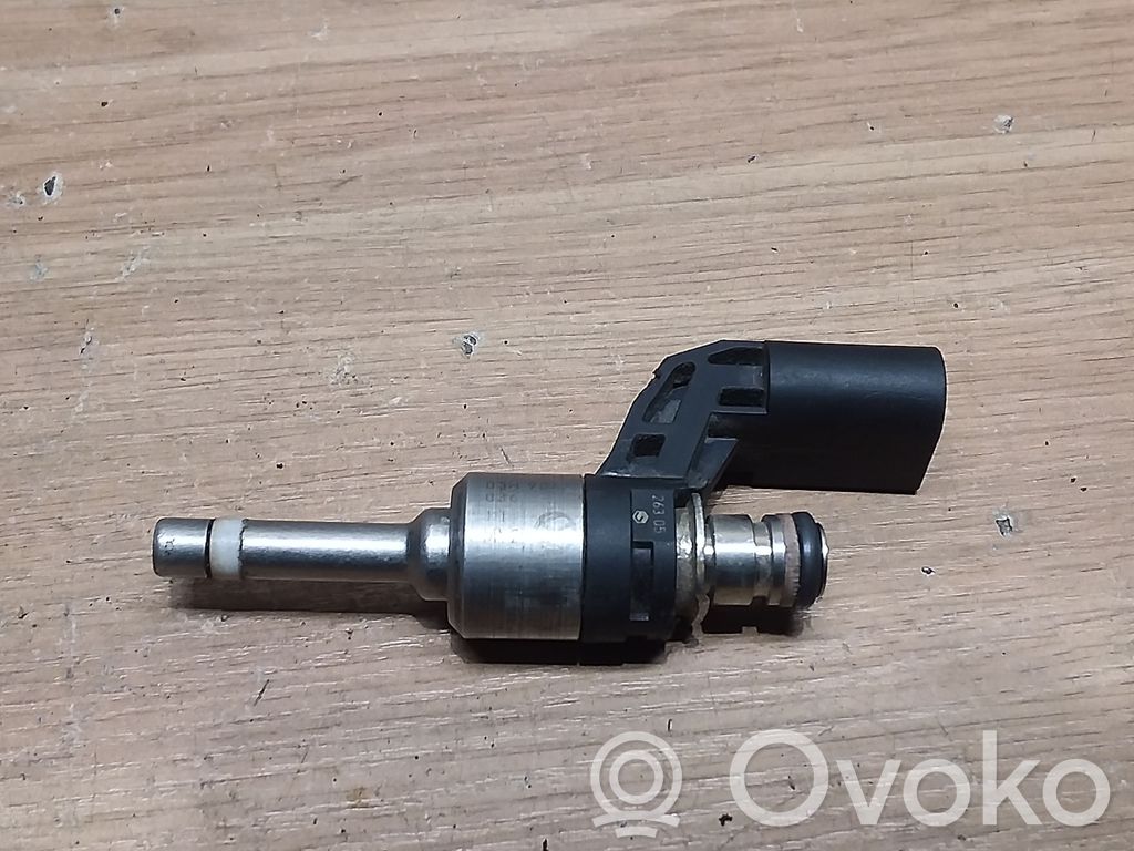 Volkswagen PASSAT B6 Fuel injector 