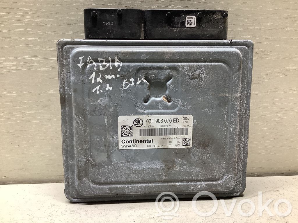Skoda Fabia Mk2 (5J) Engine control unit/module 