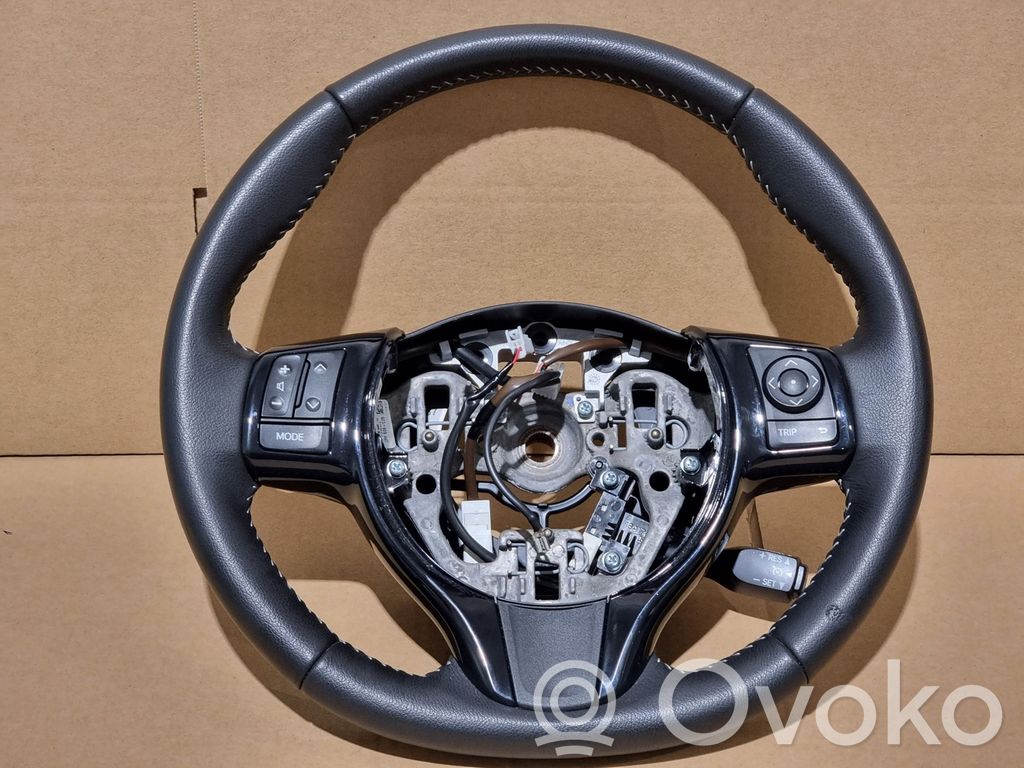 Toyota Yaris Ohjauspyörä 