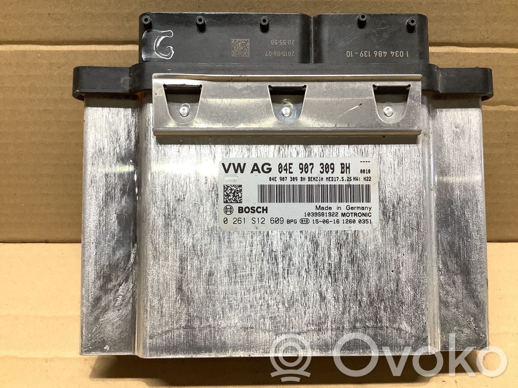 Volkswagen Golf VII Engine control unit/module 
