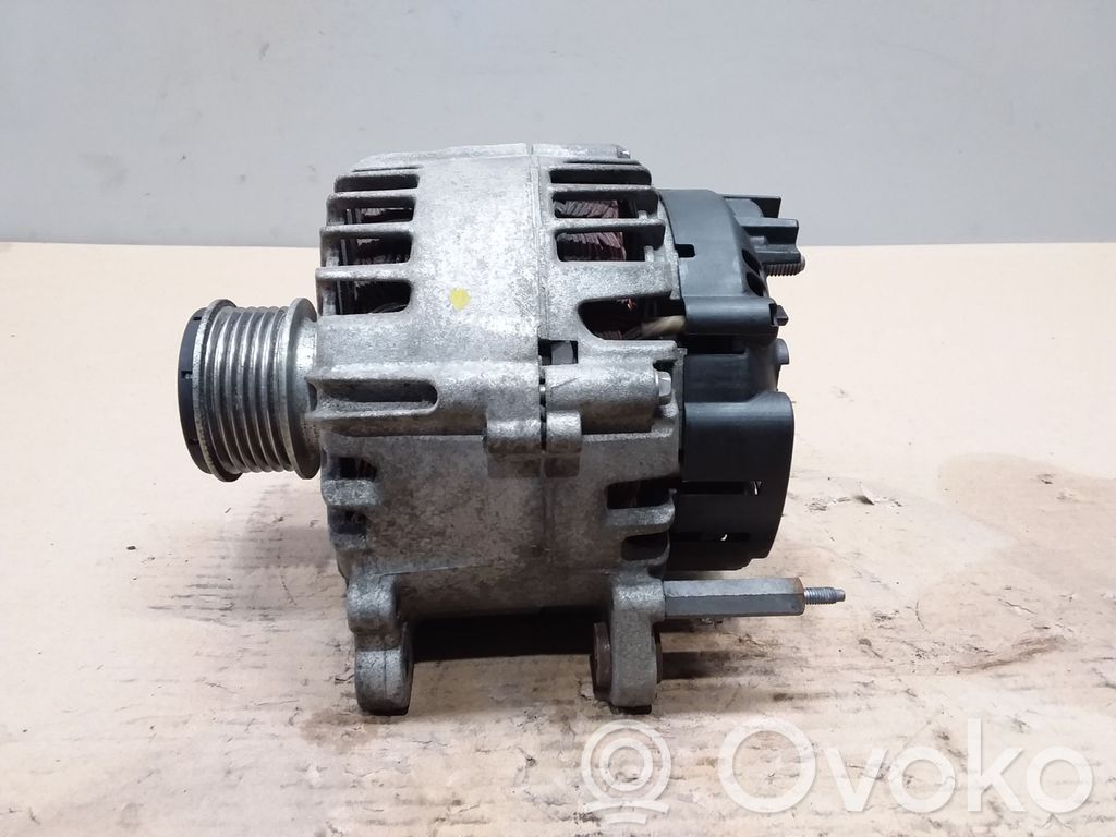 Volkswagen Touran II Alternator 