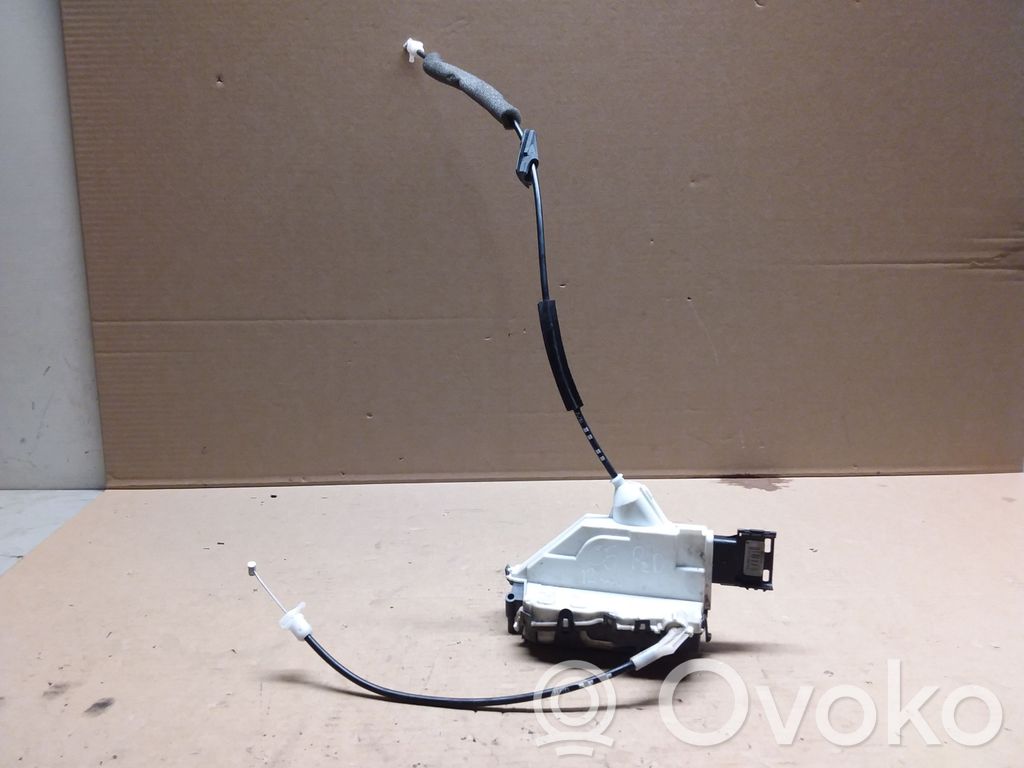 Citroen C5 Front door lock 