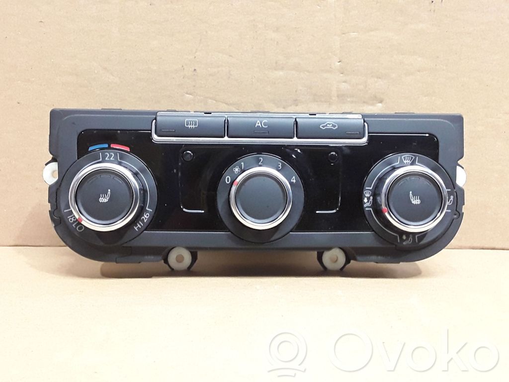 Volkswagen Golf VI Climate control unit 