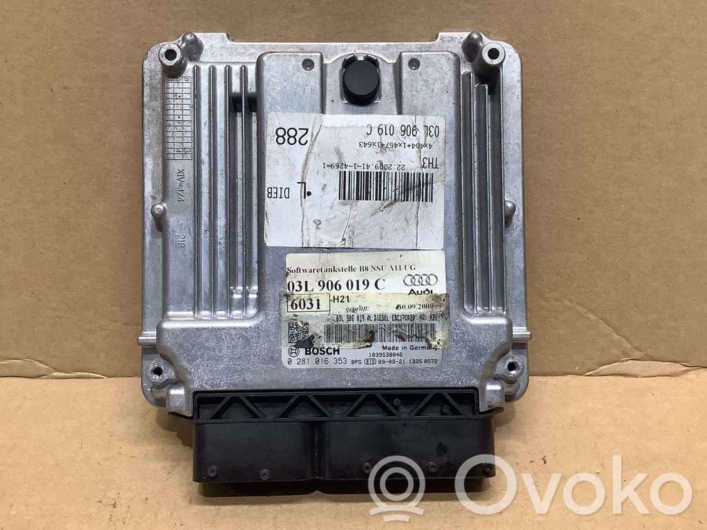 Audi A4 S4 B8 8K Engine control unit/module 