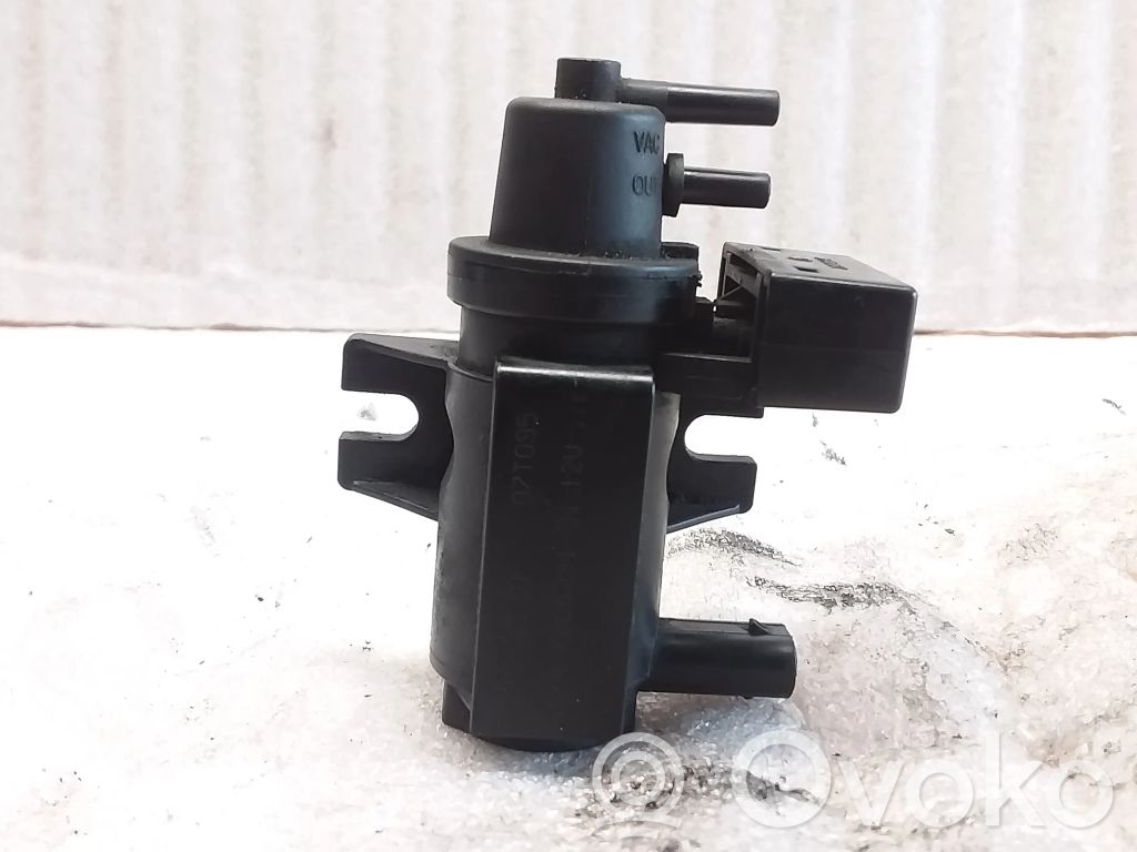 Vakuuminis vožtuvas   7805391