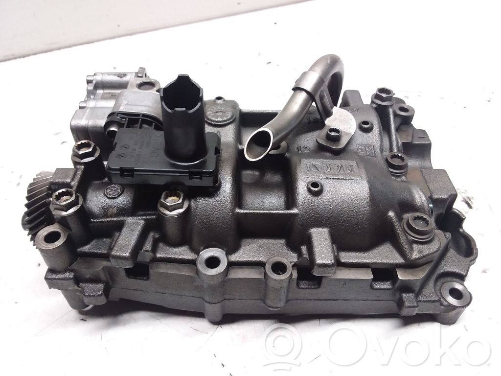 Audi A4 S4 B8 8K Öljypumppu 