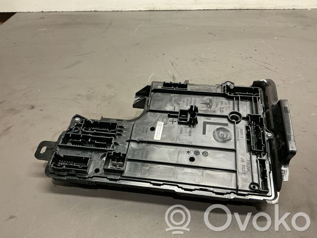 Tesla Model Y Kėbulo modulis 