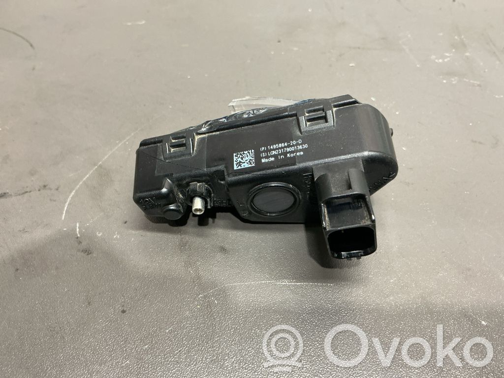 Tesla Model Y Sivulokasuojan kamera 