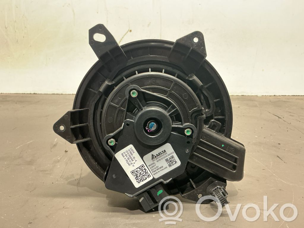 Tesla Model Y Mazā radiatora ventilators 