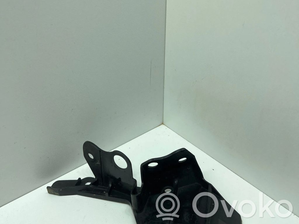 Subaru Outback (BT) Front splash guards bracket 